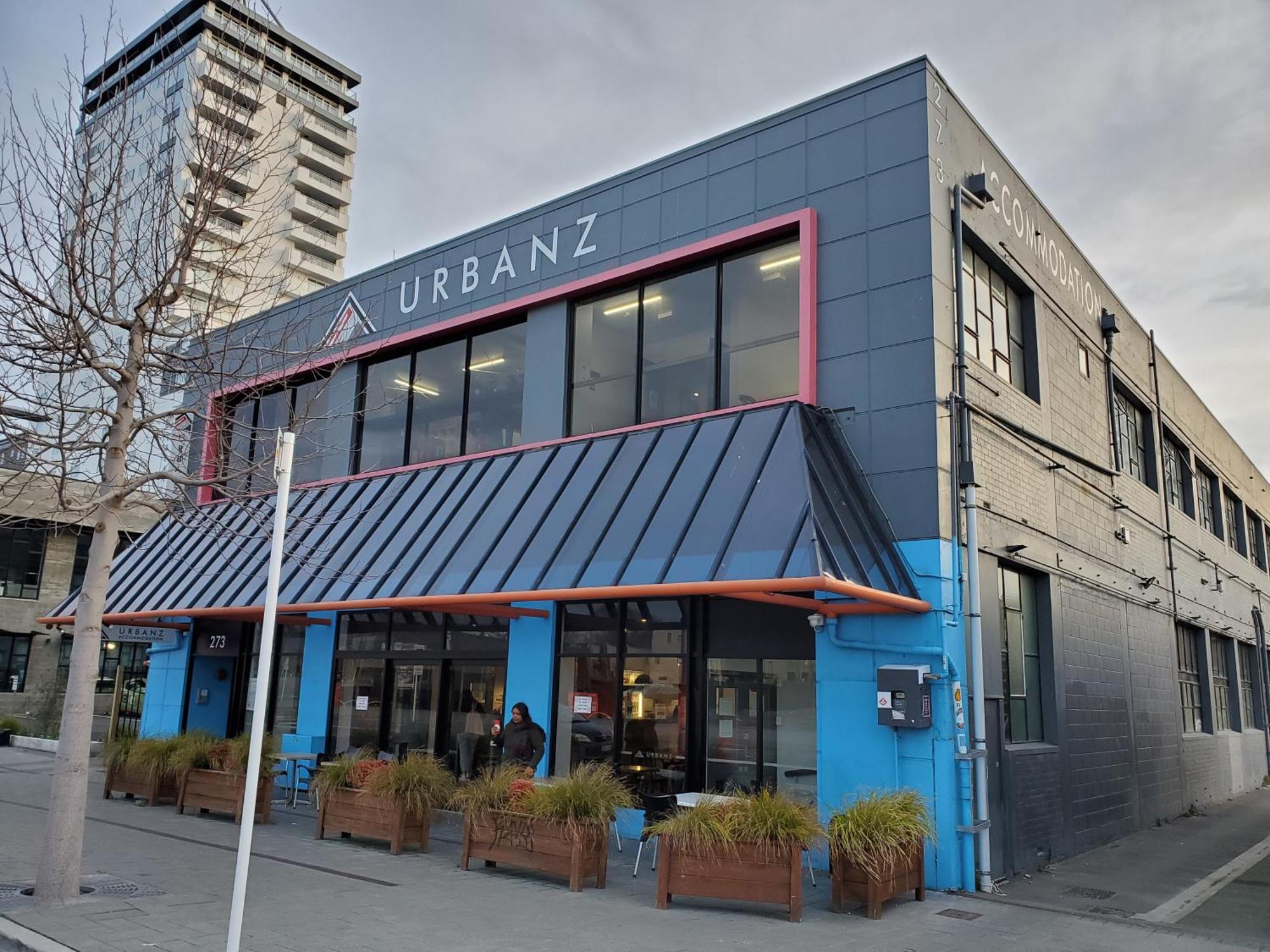 Hostel Urbanz Christchurch Zewnętrze zdjęcie The Urbanz building in 2019