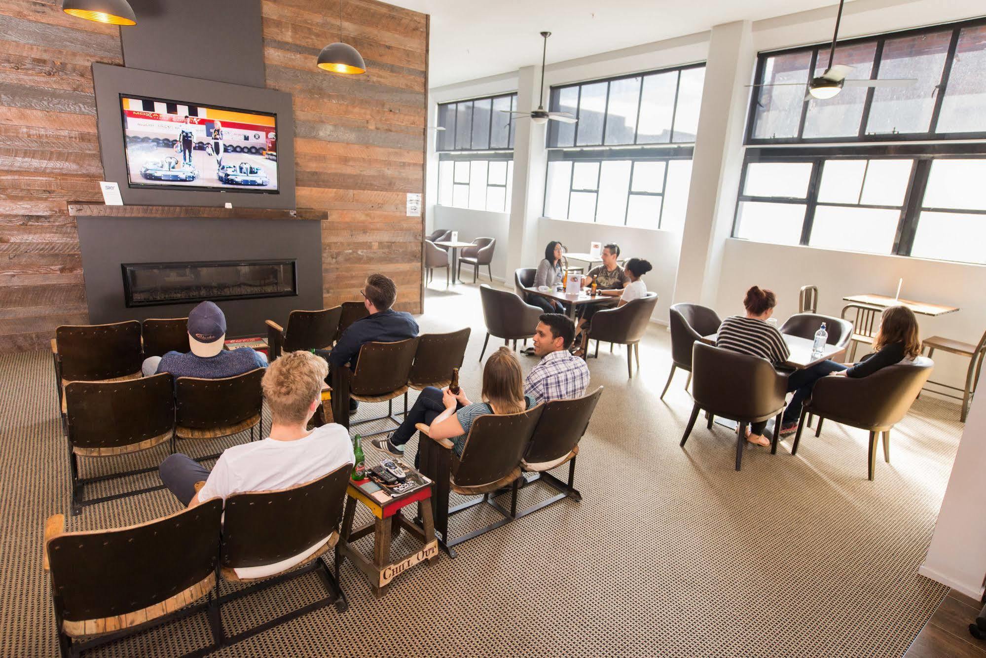 Hostel Urbanz Christchurch Zewnętrze zdjęcie The lounge at the 2016 NHL All-Star Classic